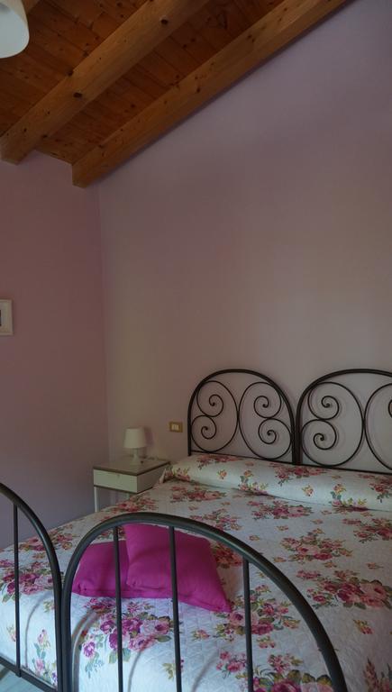 Agriturismo Fior Di Pesco Hotel Sommacampagna Exterior photo