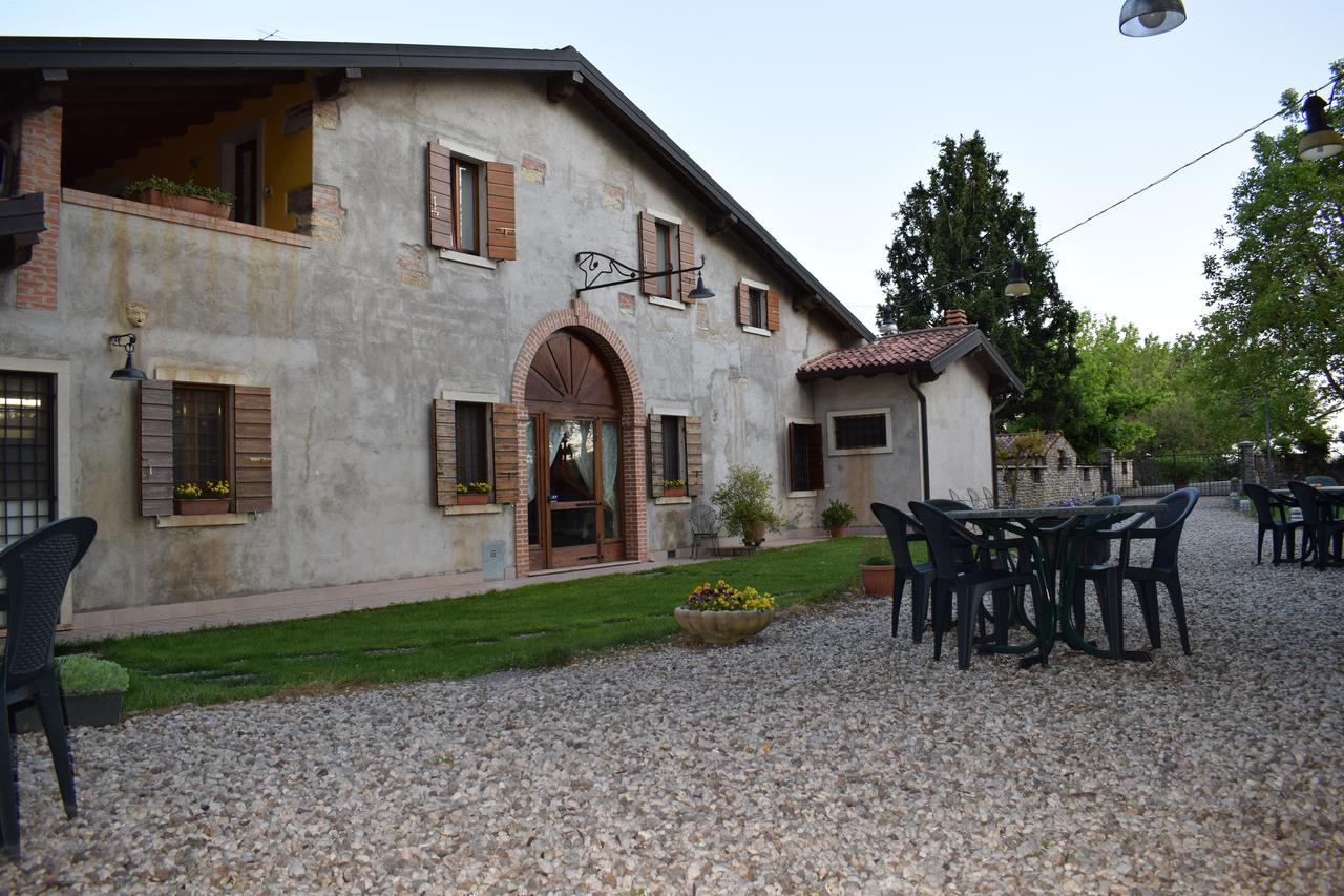 Agriturismo Fior Di Pesco Hotel Sommacampagna Exterior photo